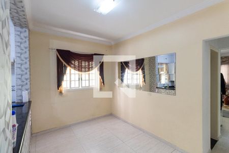 Casa à venda com 240m², 3 quartos e 2 vagasCopa