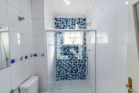 Casa à venda com 240m², 3 quartos e 2 vagasBanheiro da Suíte