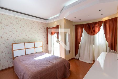 Casa à venda com 240m², 3 quartos e 2 vagasQuarto Suíte