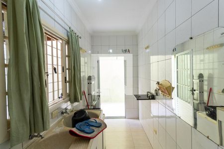 Casa à venda com 240m², 3 quartos e 2 vagasLavanderia