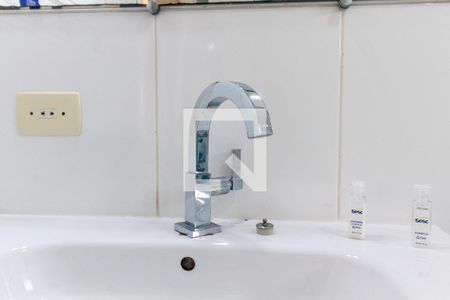 Casa à venda com 240m², 3 quartos e 2 vagasBanheiro - torneira