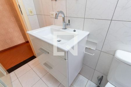 Casa à venda com 240m², 3 quartos e 2 vagasBanheiro 2