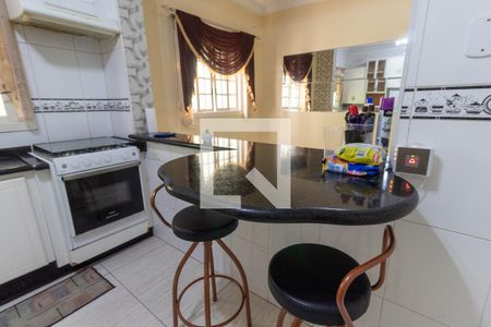 Casa à venda com 240m², 3 quartos e 2 vagasCozinha