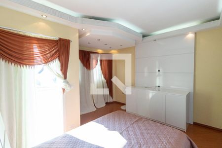 Casa à venda com 240m², 3 quartos e 2 vagasQuarto Suíte