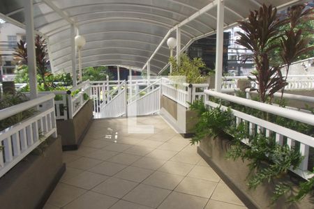 Apartamento à venda com 77m², 3 quartos e 1 vagaÁrea comum