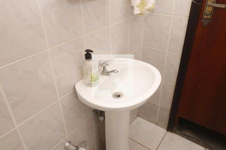 Casa à venda com 271m², 3 quartos e 5 vagasBanheiro de serviço