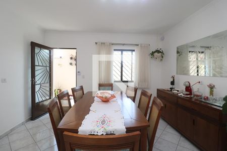 Casa à venda com 271m², 3 quartos e 5 vagasCopa