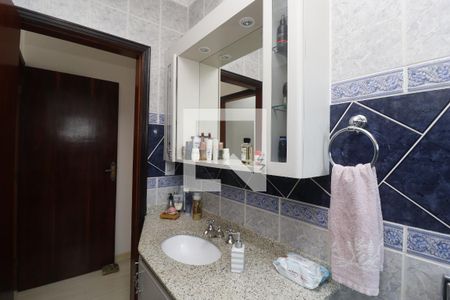 Casa à venda com 271m², 3 quartos e 5 vagasBanheiro da Suíte