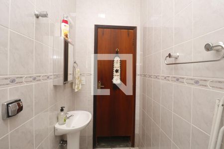 Casa à venda com 271m², 3 quartos e 5 vagasBanheiro de serviço