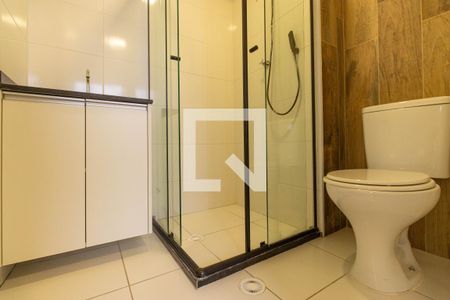 Banheiro de apartamento para alugar com 1 quarto, 27m² em Vila Dom Pedro I, São Paulo