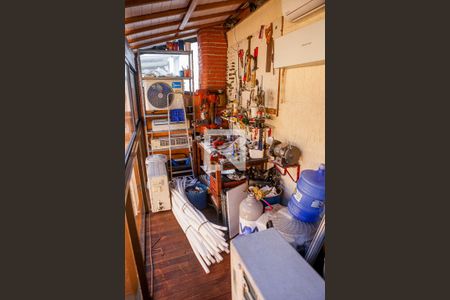 Casa à venda com 240m², 4 quartos e 4 vagas Casa à venda com 240m², 4 quartos e 4 vagasÁrea Externa