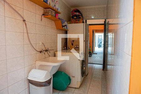 Casa à venda com 240m², 4 quartos e 4 vagas Casa à venda com 240m², 4 quartos e 4 vagasÁrea de Serviço