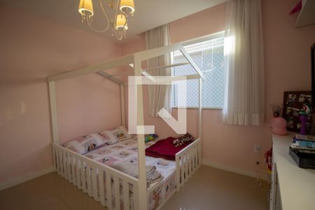 Casa de condomínio à venda com 220m², 4 quartos e 2 vagasQuarto 2