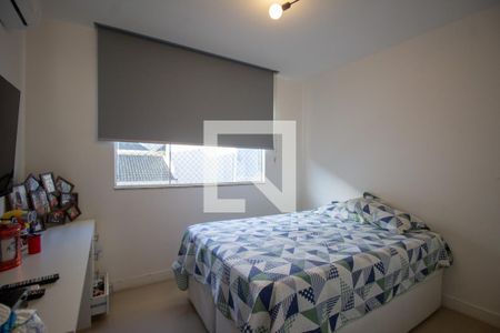 Casa de condomínio à venda com 220m², 4 quartos e 2 vagasQuarto 1