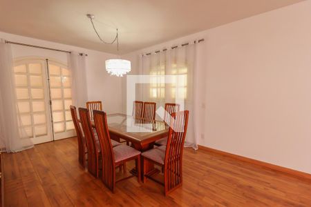 Sala de casa à venda com 3 quartos, 220m² em Vila Vianelo, Jundiaí