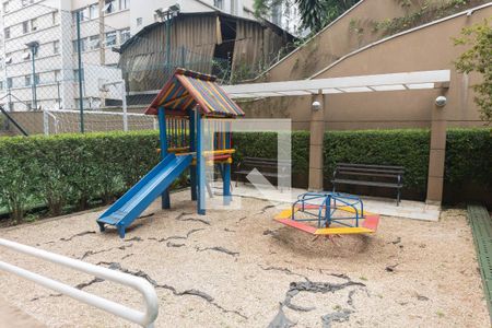 Apartamento para alugar com 50m², 2 quartos e 1 vaga Apartamento para alugar com 50m², 2 quartos e 1 vagaÁrea comum - Playground