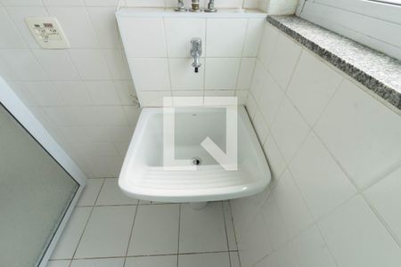 Apartamento para alugar com 50m², 2 quartos e 1 vaga Apartamento para alugar com 50m², 2 quartos e 1 vagaCozinha e Área de Serviço