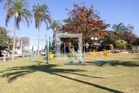 Casa de condomínio para alugar com 300m², 4 quartos e 4 vagas Casa de condomínio para alugar com 300m², 4 quartos e 4 vagasÁrea comum