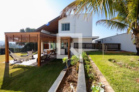 Casa de condomínio para alugar com 300m², 4 quartos e 4 vagas Casa de condomínio para alugar com 300m², 4 quartos e 4 vagasÁrea Externa