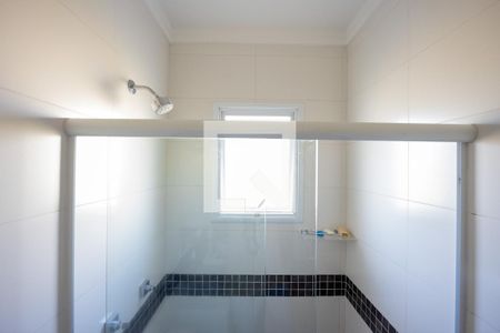 Casa de condomínio para alugar com 300m², 4 quartos e 4 vagas Casa de condomínio para alugar com 300m², 4 quartos e 4 vagasBanheiro Quarto 3