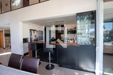 Casa de condomínio para alugar com 300m², 4 quartos e 4 vagas Casa de condomínio para alugar com 300m², 4 quartos e 4 vagasCopa