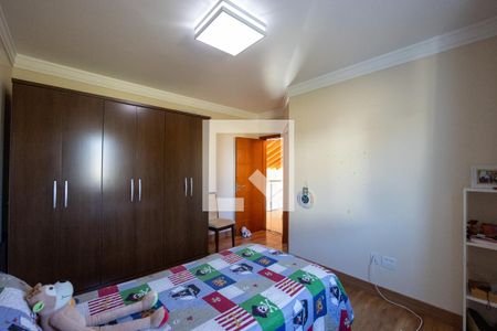 Casa de condomínio para alugar com 300m², 4 quartos e 4 vagas Casa de condomínio para alugar com 300m², 4 quartos e 4 vagasQuarto 3