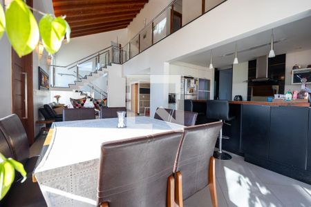 Casa de condomínio para alugar com 300m², 4 quartos e 4 vagas Casa de condomínio para alugar com 300m², 4 quartos e 4 vagasCopa