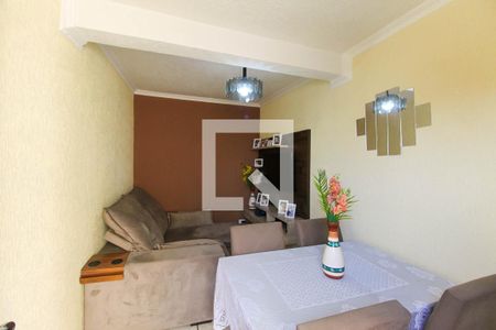 Casa à venda com 138m², 3 quartos e 3 vagasSala 2