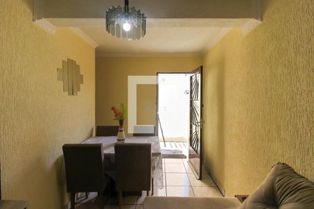 Casa à venda com 138m², 3 quartos e 3 vagasSala 2