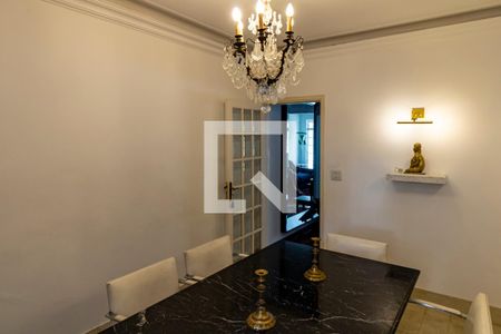 Casa à venda com 130m², 2 quartos e 1 vagaSala de jantar 