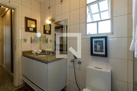 Casa à venda com 130m², 2 quartos e 1 vagaBanheiro 1