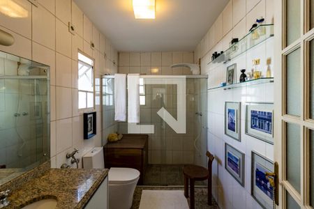 Casa à venda com 130m², 2 quartos e 1 vagaBanheiro 1