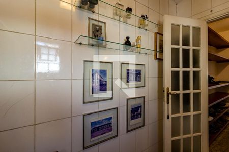 Casa à venda com 130m², 2 quartos e 1 vagaBanheiro 1