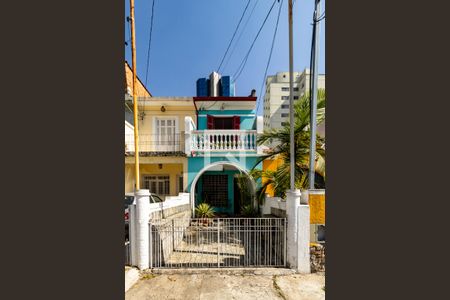 Casa à venda com 130m², 2 quartos e 1 vagaFachada