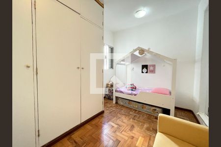 Casa à venda com 250m², 4 quartos e 2 vagas Casa à venda com 250m², 4 quartos e 2 vagasSuite 2