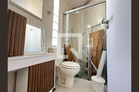 Casa à venda com 250m², 4 quartos e 2 vagas Casa à venda com 250m², 4 quartos e 2 vagasBanheiro da Suíte 2