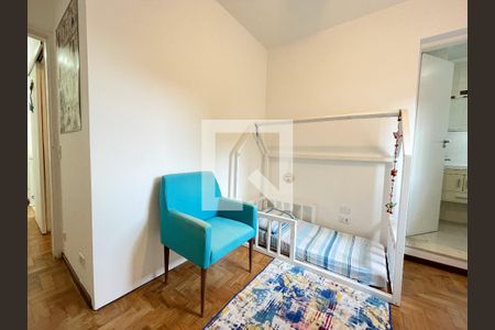 Casa à venda com 250m², 4 quartos e 2 vagas Casa à venda com 250m², 4 quartos e 2 vagasSuite 3