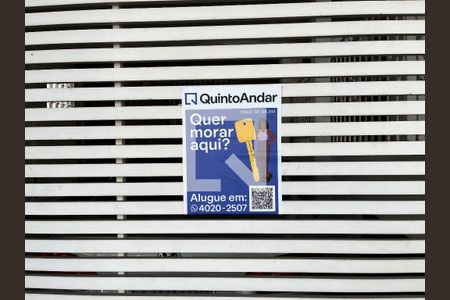 Casa à venda com 250m², 4 quartos e 2 vagas Casa à venda com 250m², 4 quartos e 2 vagasPlaquinha