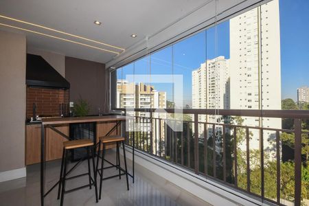 Varanda de apartamento à venda com 2 quartos, 75m² em Vila Andrade, São Paulo