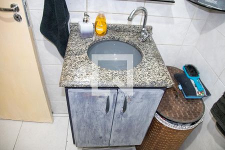 Apartamento à venda com 72m², 2 quartos e 1 vaga Apartamento à venda com 72m², 2 quartos e 1 vagaBanheiro