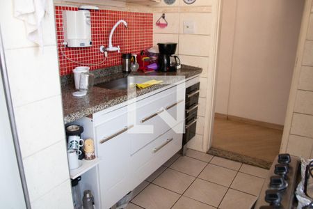 Apartamento à venda com 72m², 2 quartos e 1 vaga Apartamento à venda com 72m², 2 quartos e 1 vagaCozinha e Área de Serviço