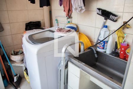 Apartamento à venda com 72m², 2 quartos e 1 vaga Apartamento à venda com 72m², 2 quartos e 1 vagaCozinha e Área de Serviço