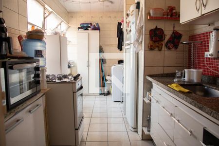 Apartamento à venda com 72m², 2 quartos e 1 vaga Apartamento à venda com 72m², 2 quartos e 1 vagaCozinha e Área de Serviço