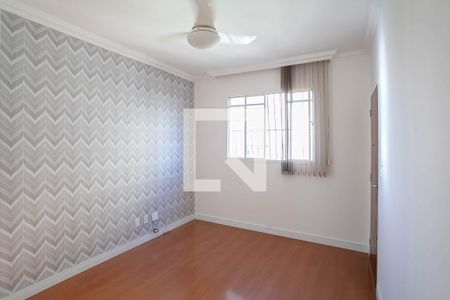 Sala  de apartamento para alugar com 2 quartos, 49m² em Serrano, Belo Horizonte