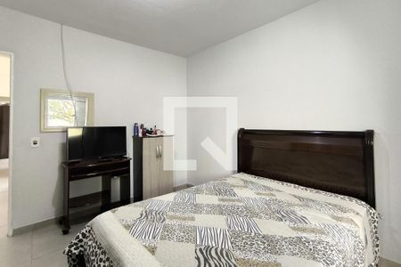 Casa à venda com 110m², 2 quartos e 3 vagasQuarto 2