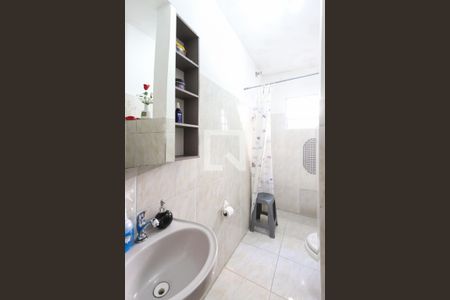 Casa à venda com 238m², 5 quartos e 5 vagasBanheiro 2