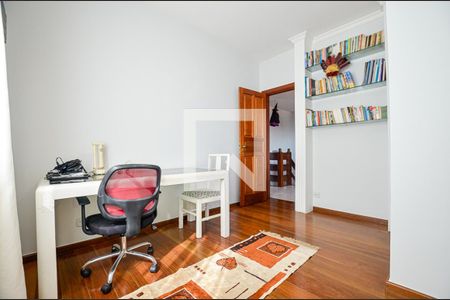 Casa de condomínio à venda com 460m², 4 quartos e 2 vagas Casa de condomínio à venda com 460m², 4 quartos e 2 vagasQuarto 3