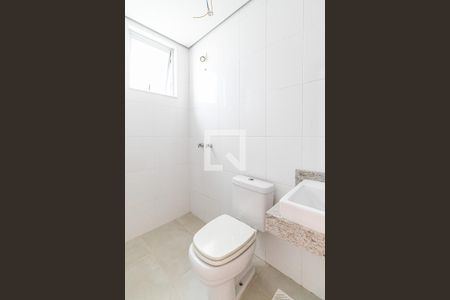 Apartamento à venda com 108m², 3 quartos e 2 vagas Apartamento à venda com 108m², 3 quartos e 2 vagasBanheiro da Suíte