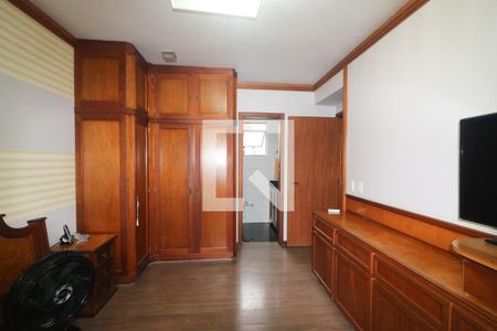 Apartamento à venda com 216m², 2 quartos e 2 vagasQuarto Suíte