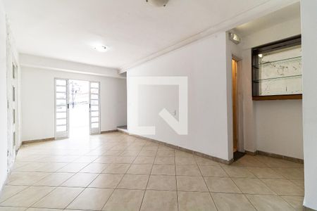 Casa à venda com 240m², 3 quartos e 4 vagasSala